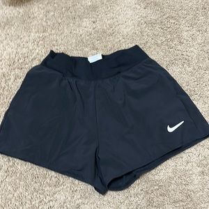 2 in 1 nike shorts